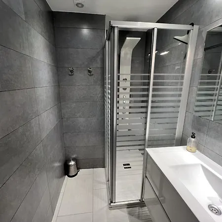 Front 31 Appartement Roses
