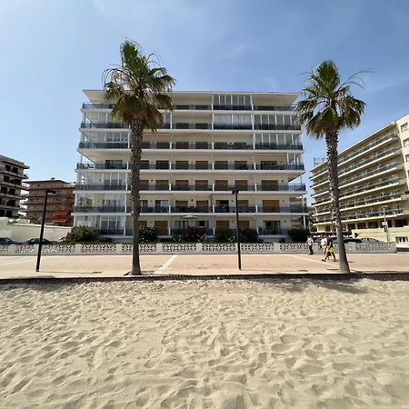 Front 31 Apartment