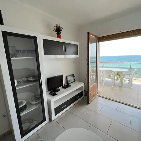 Front 31 Apartment